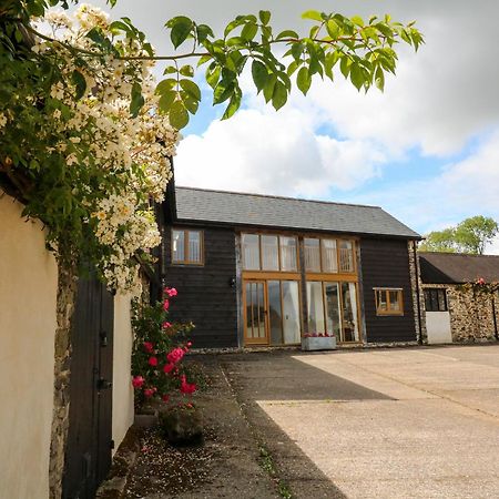 Вилла Hunstone Barn Саут-Молтон Экстерьер фото